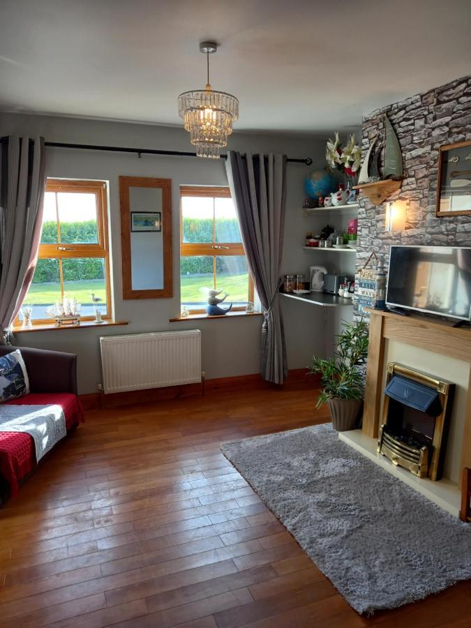 A New U Country Cottage Clynacartan Luaran gambar