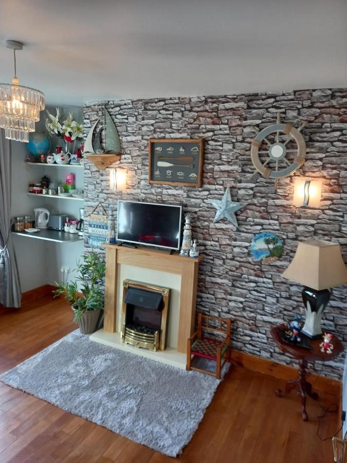 A New U Country Cottage Clynacartan Luaran gambar